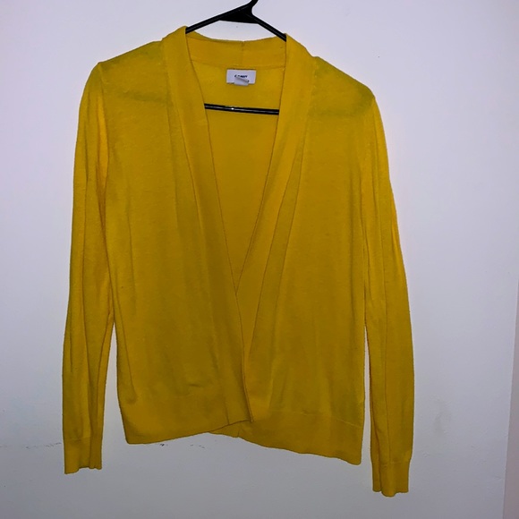 Old Navy Sweaters - Woman’s Old Navy Cardigan. Size Small